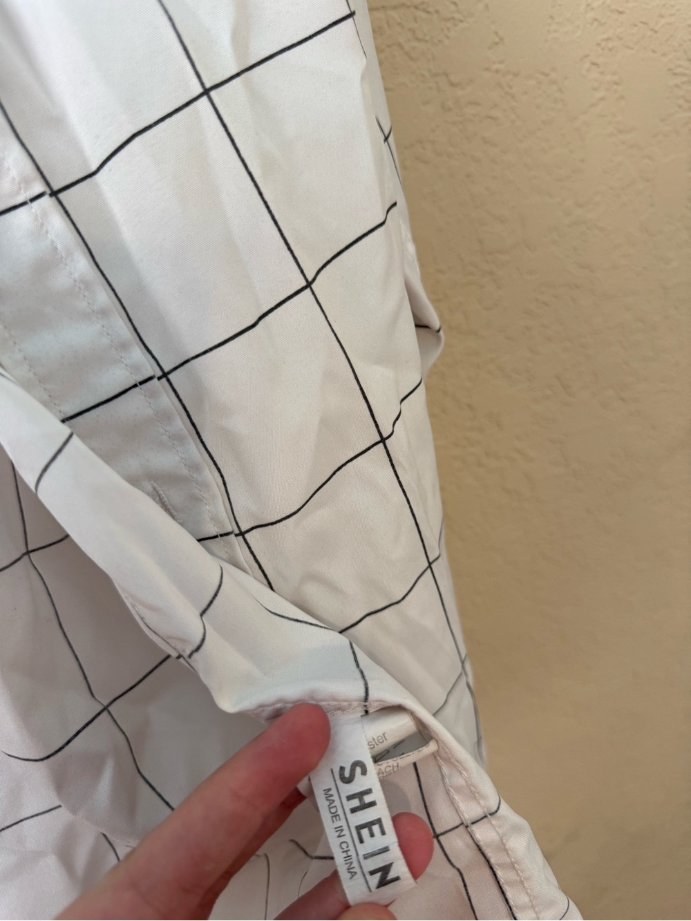 Men’s SHEIN button down - Picture 3 of 4